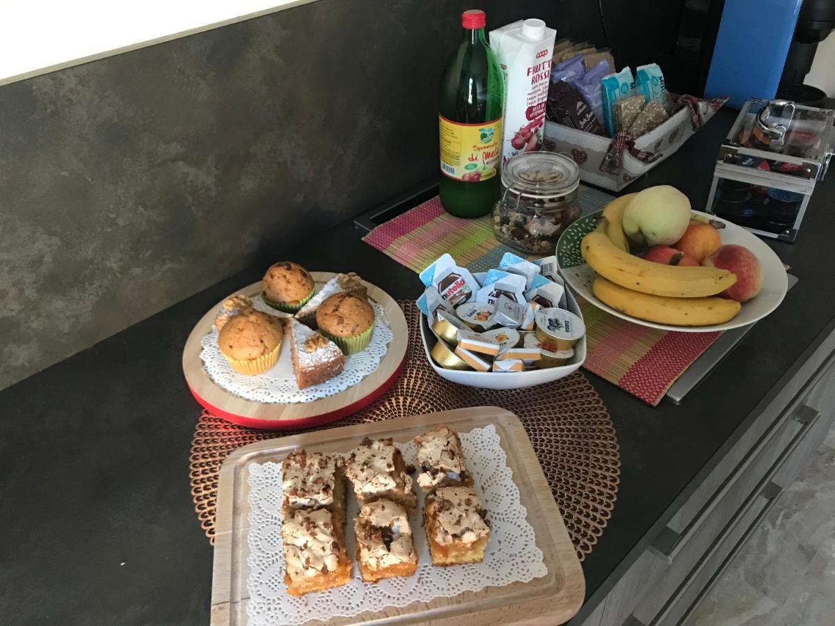 Giovo Nenez B&B מראה חיצוני תמונה